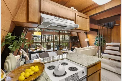 16845 Northwoods Boulevard, Truckee, CA 96161 - Photo 10