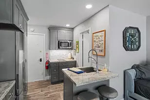 11589 Snowpeak Way, Truckee, CA 96161 - Photo 12