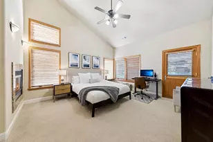 11837 Hope Ct, Truckee, CA 96161 - Photo 18