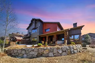 11837 Hope Ct, Truckee, CA 96161 - Photo 2