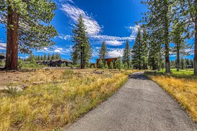 9177 Heartwood Drive, Truckee, CA 96161 - Photo 12