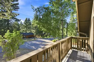 10595 Codogan St, Truckee, CA 96161 - Photo 10