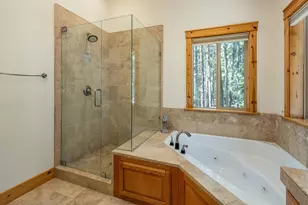 11715 Oslo Dr, Truckee, CA 96161 - Photo 14