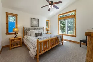 11715 Oslo Dr, Truckee, CA 96161 - Photo 10