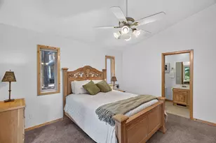 11967 Snowpeak Way, Truckee, CA 96161 - Photo 16