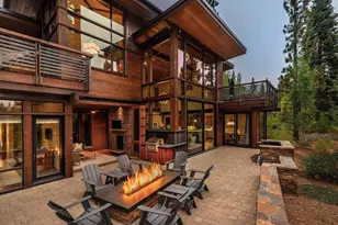 10445 Thunderbird Ct, Truckee, CA 96161 - Photo 2