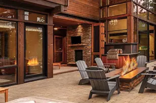 10445 Thunderbird Ct, Truckee, CA 96161 - Photo 6