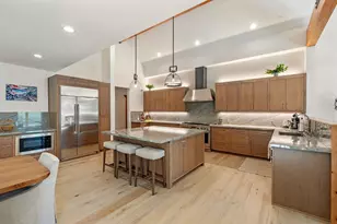 11582 Henness Rd, Truckee, CA 96161 - Photo 8