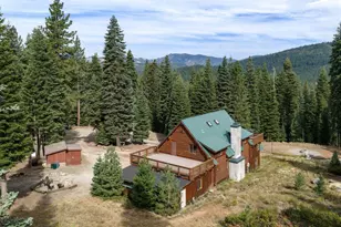 12605 Brookstone Dr, Truckee, CA 96161 - Photo 2