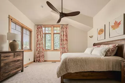 10240 Valmont Trail, Truckee, CA 96161 - Photo 12