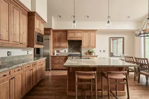 10240 Valmont Trail, Truckee, CA 96161 - Photo 8