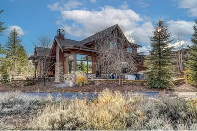 10200 Valmont Trail, Truckee, CA 96161 - Photo 24