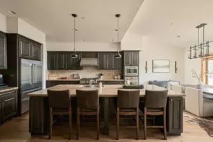 10108 Sagebrush Ct, Truckee, CA 96161 - Photo 4