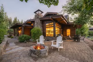 10108 Sagebrush Ct, Truckee, CA 96161 - Photo 1