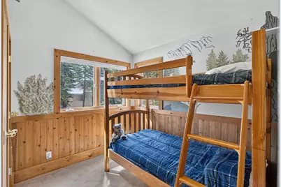 7231 Alpine Way, Soda Springs, CA 95728 - Photo 14