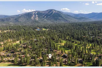 10264 Valmont Trail, Truckee, CA 96161 - Photo 32