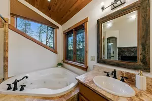 11557 Zermatt Dr, Truckee, CA 96161 - Photo 16