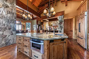 16895 Walden Dr, Truckee, CA 96161 - Photo 10