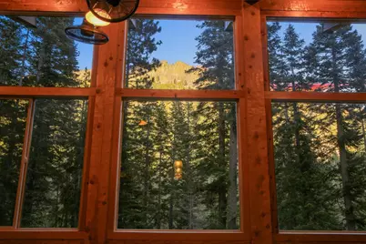 7585 River Road, Truckee, CA 96161 - Photo 2