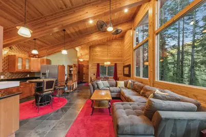 7585 River Road, Truckee, CA 96161 - Photo 10
