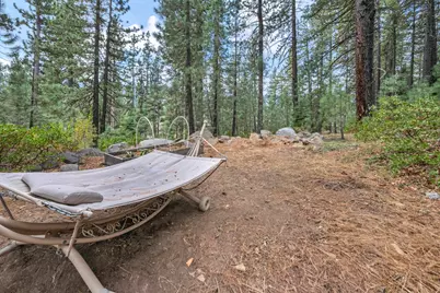12211 E Sierra Drive, Truckee, CA 96161 - Photo 22