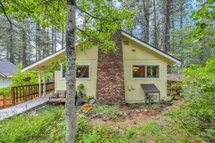 12211 E Sierra Dr, Truckee, CA 96161 - Photo 1