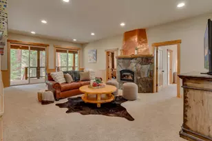 11539 Kitzbuhel Rd, Truckee, CA 96161 - Photo 16