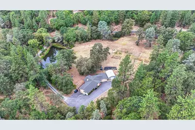 20365 Wolf Creek Road, Grass Valley, CA 95949 - Photo 2