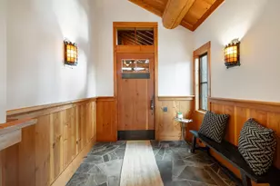 11910 Skislope Way, Truckee, CA 96161 - Photo 20