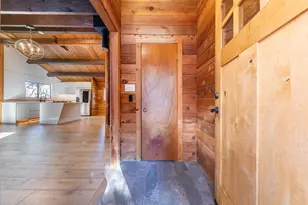 10618 Laurelwood Dr, Truckee, CA 96161 - Photo 2