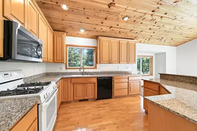 12170 Viking Way, Truckee, CA 96161 - Photo 10
