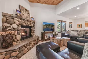 10343 Kimque Ct, Truckee, CA 96161 - Photo 2