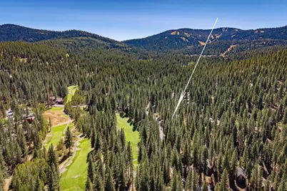 139 Basque, Truckee, CA 96161 - Photo 2