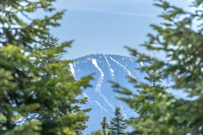 14240 Skislope Way, Truckee, CA 96161 - Photo 26