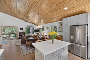 12292 Brookstone Dr, Truckee, CA 96161 - Photo 18