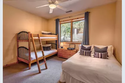 2107 Eagle Feather, Truckee, CA 96161 - Photo 20