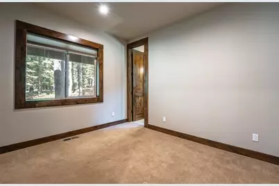 11115 Mougle Lane, Truckee, CA 96161 - Photo 24