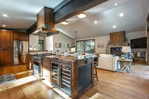 11115 Mougle Ln, Truckee, CA 96161 - Photo 14