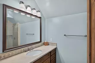 12472 Villa Ct, Truckee, CA 96161 - Photo 18