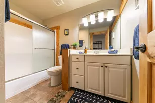 2000 N Village Dr, Truckee, CA 96161 - Photo 8
