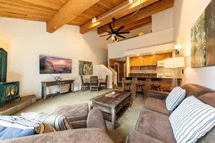 2000 N Village Dr, Truckee, CA 96161 - Photo 16