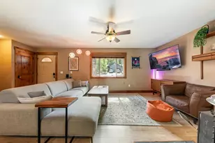 10673 Pine Cone Dr, Truckee, CA 96161 - Photo 8