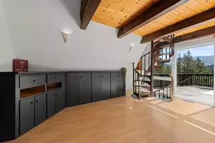 10890 Juniper Way, Truckee, CA 96161 - Photo 14