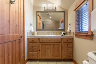 12229 Lookout Loop, Truckee, CA 96161 - Photo 24