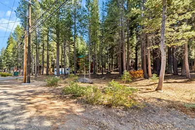 15391 Northwoods Boulevard, Truckee, CA 96161 - Photo 8