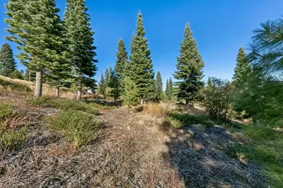 13179 Skislope Way, Truckee, CA 96161 - Photo 10