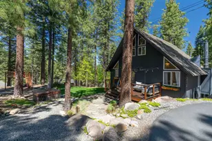 10146 Surrey Pl, Truckee, CA 96161 - Photo 1