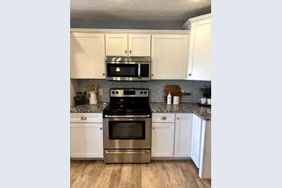 720 Sherwood Drive, Troy, OH 45373 - Photo 8