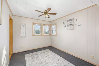 9 E Silver Street, Wapakoneta, OH 45895 - Photo 8