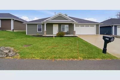 221 Falcon Street #16, Bellefontaine, OH 43311 - Photo 1